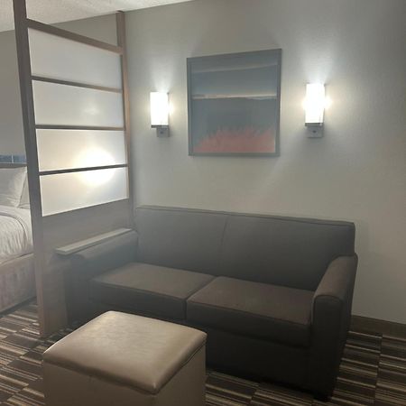 Microtel Inn & Suites By Wyndham Lynchburg Bagian luar foto